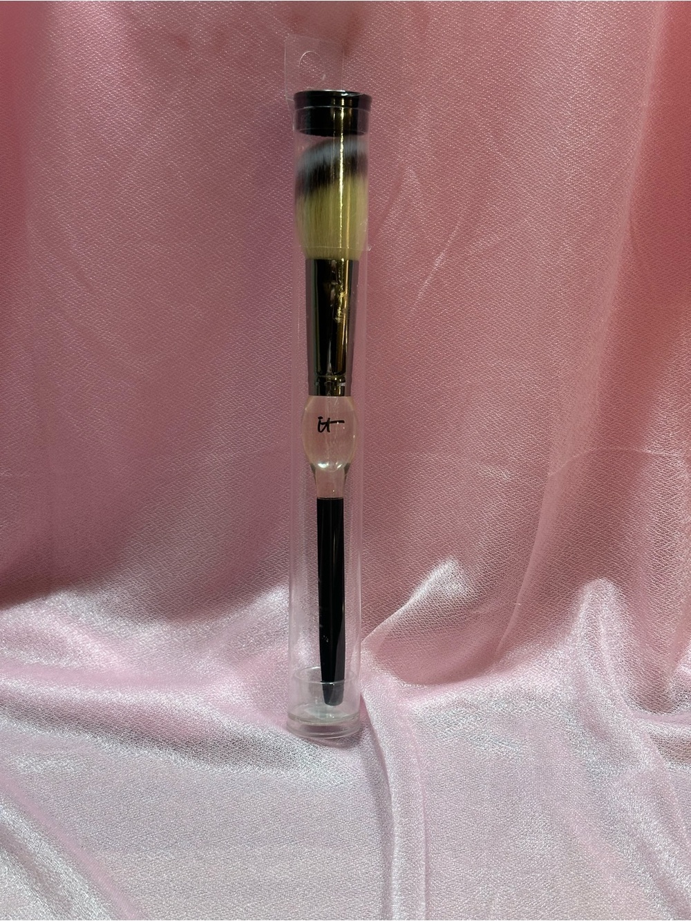 IT Cosmetics Heavenly Luxe #4 Makeup Brush